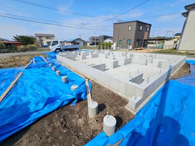 外観：基礎周りの養生