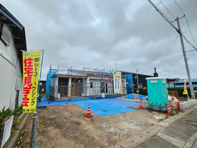 外観：二日目は天気も良く、内部と外部の温湿度の違いを体感していただけました
