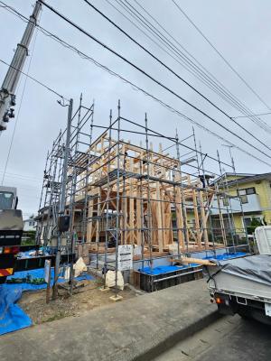 【Ｏ・Ｒ様邸】土台敷とクレーン作業が始まりました